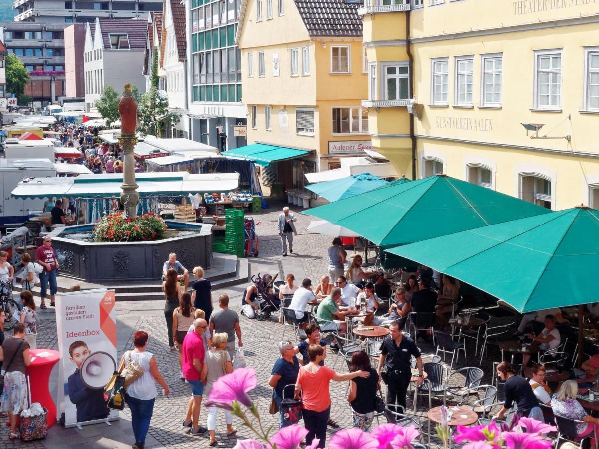 Zentrale Ferienwohnung in Aalen City mit 4-Sternen Exterior foto